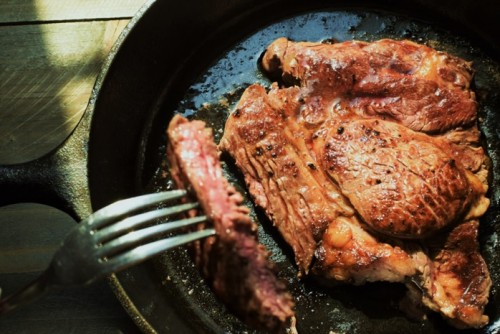 cach-lam-sach-chao-gang-bi-gi-va-bao-quan-chao-gang