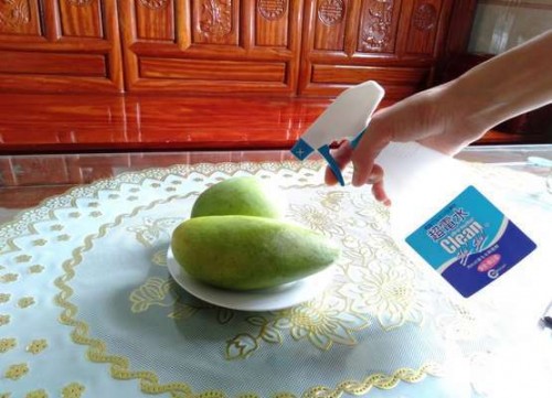 ve-sinh-khu-khuan-rau-qua-bang-nuoc-ion-kiem-clean-shu-shu